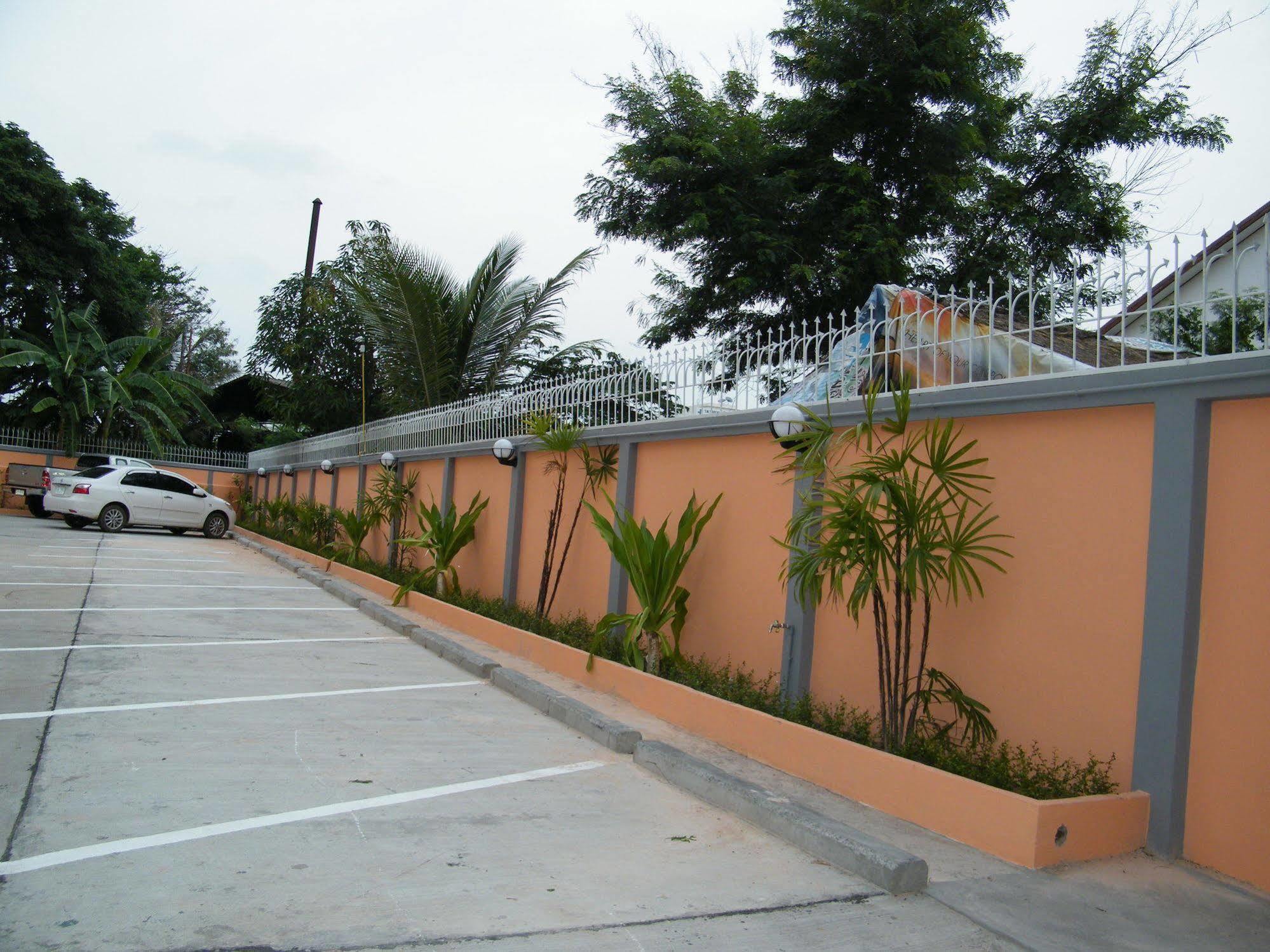 Fundee 1 Mansion Hotel Ubon Ratchathani Exterior photo